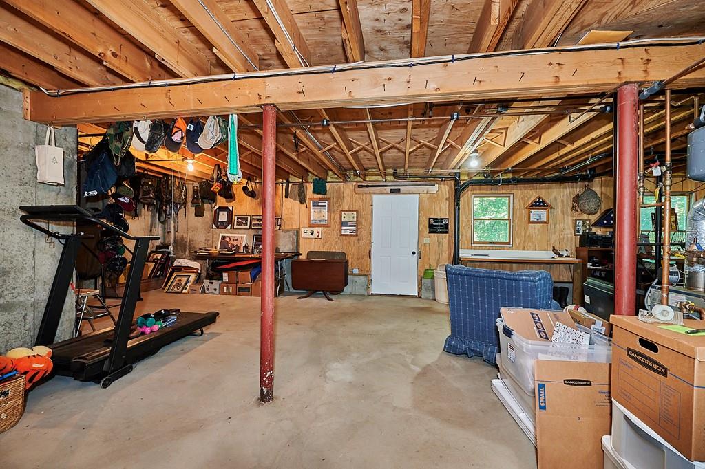 56 Pomeroy Meadow Road Southampton, MA 01073 - Photo 26 of 39