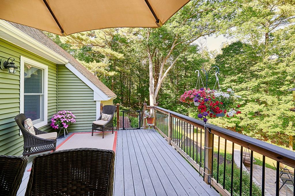 56 Pomeroy Meadow Road Southampton, MA 01073 - Photo 28 of 39
