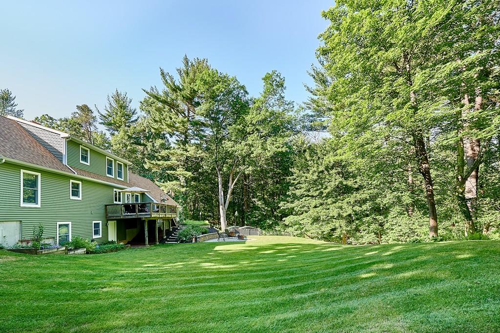 56 Pomeroy Meadow Road Southampton, MA 01073 - Photo 31 of 39