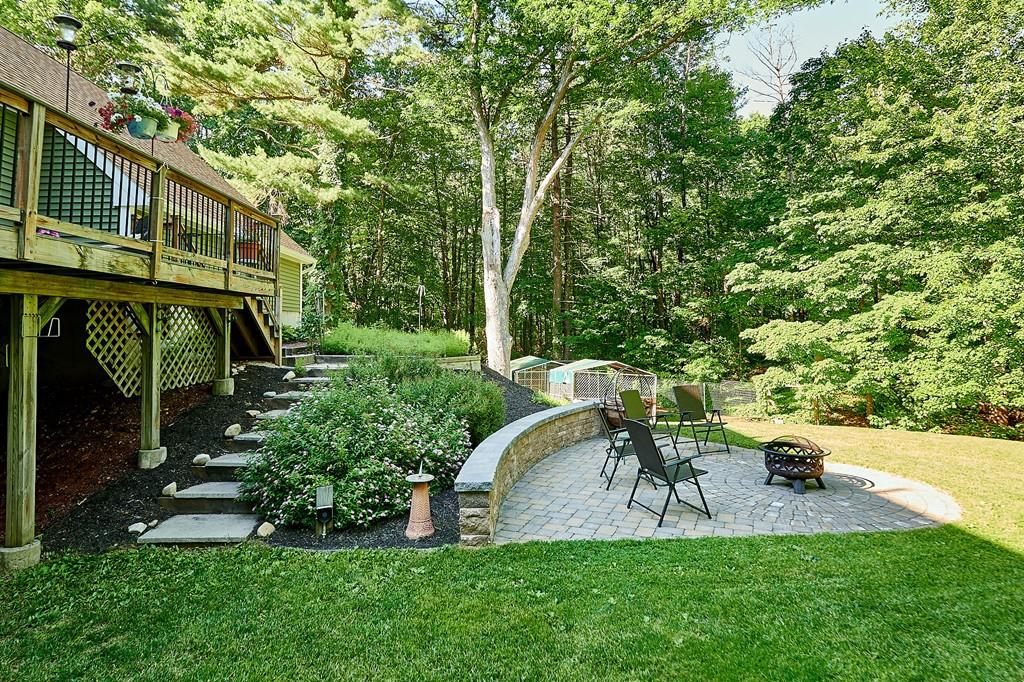 56 Pomeroy Meadow Road Southampton, MA 01073 - Photo 32 of 39