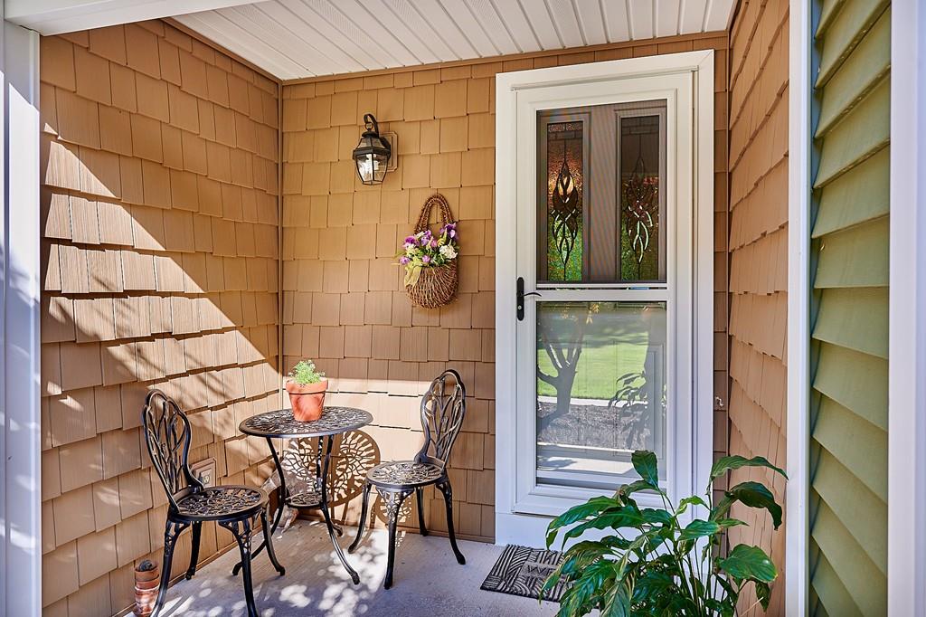 56 Pomeroy Meadow Road Southampton, MA 01073 - Photo 6 of 39