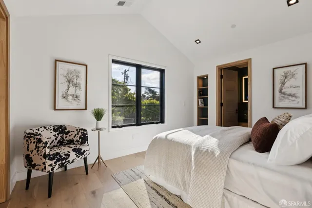 $4,450,000 | 10 Channing Road, Burlingame, CA 94010