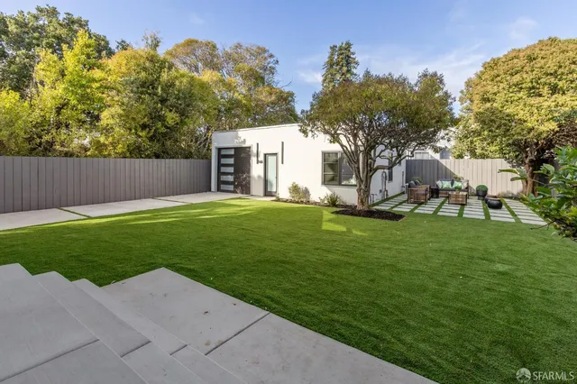 $4,450,000 | 10 Channing Road, Burlingame, CA 94010