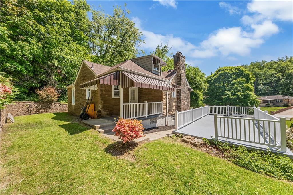 290 McCoy Road McKees Rocks, PA 15136 - Photo 3 of 23