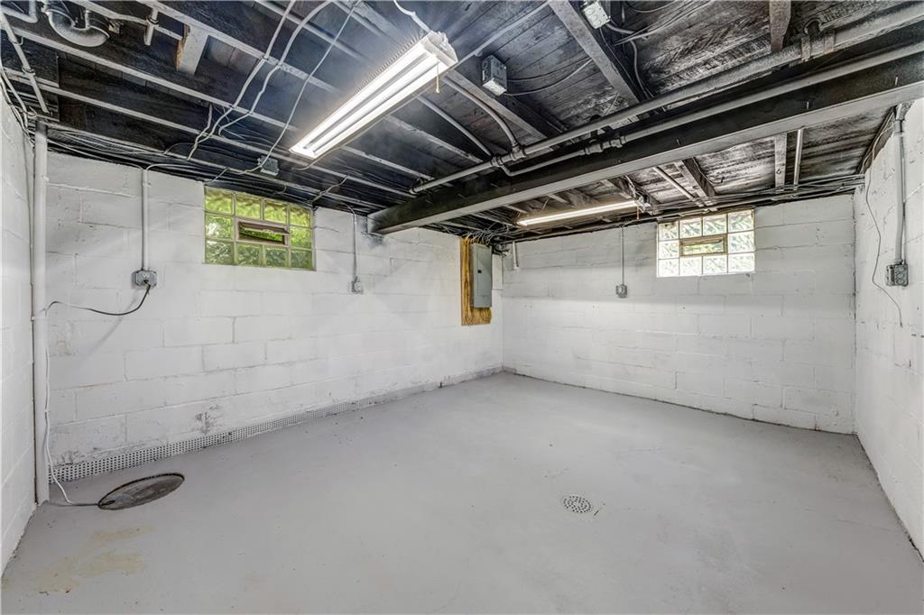290 McCoy Road McKees Rocks, PA 15136 - Photo 23 of 23
