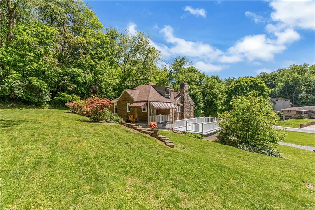 290 McCoy Road McKees Rocks, PA 15136 - Photo 4 of 23