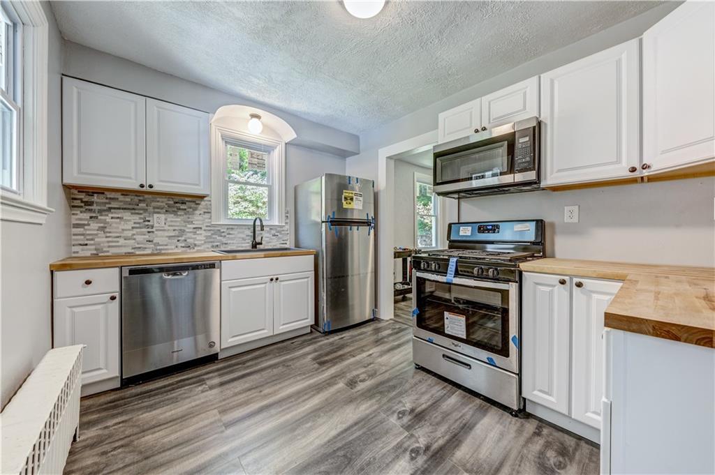 290 McCoy Road McKees Rocks, PA 15136 - Photo 9 of 23