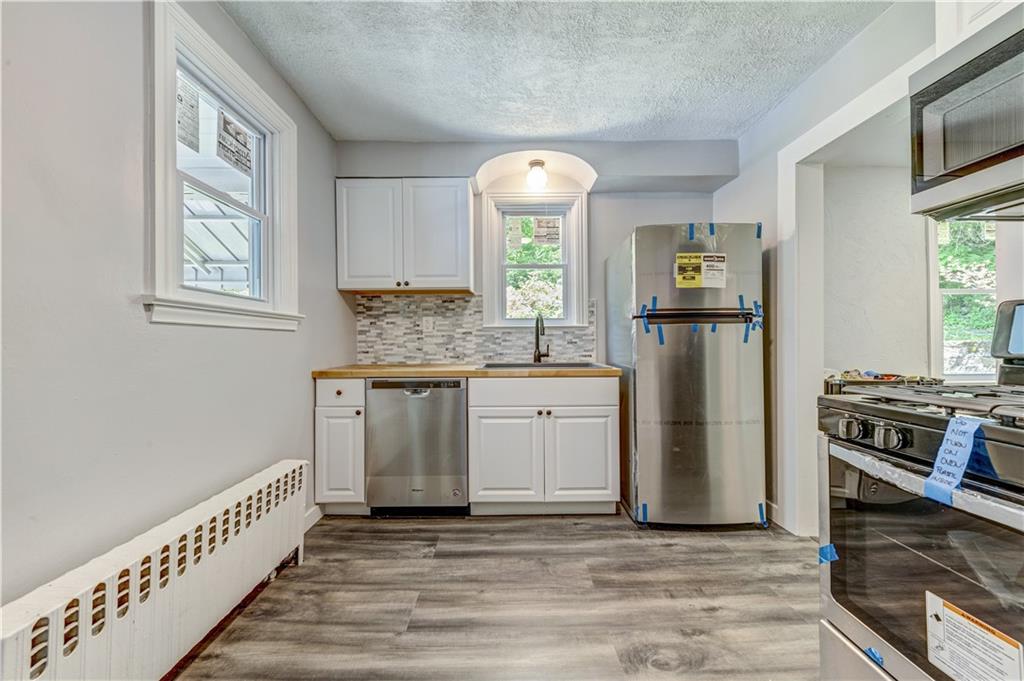 290 McCoy Road McKees Rocks, PA 15136 - Photo 10 of 23