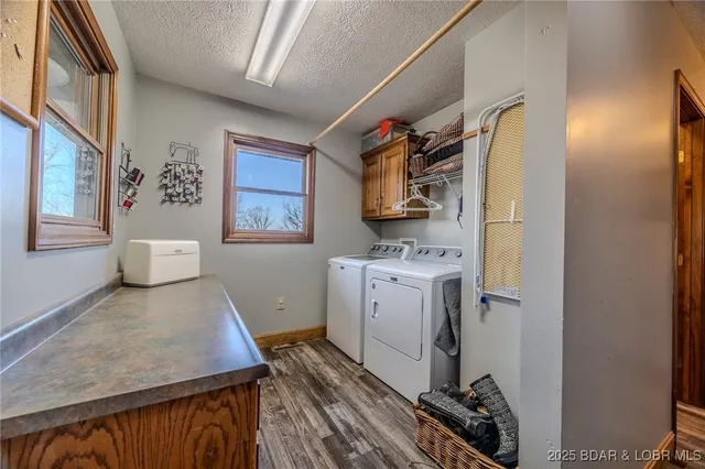 $970,000 | 13715 Industry Road, Lebanon, MO 65536