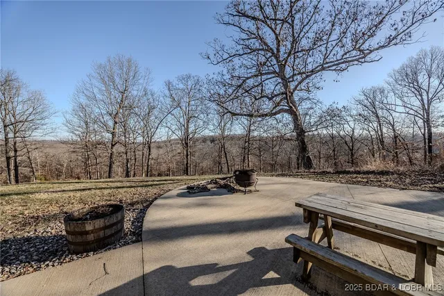 $970,000 | 13715 Industry Road, Lebanon, MO 65536