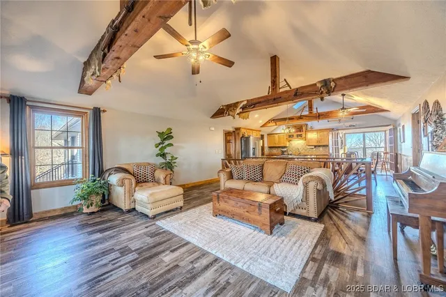 $970,000 | 13715 Industry Road, Lebanon, MO 65536