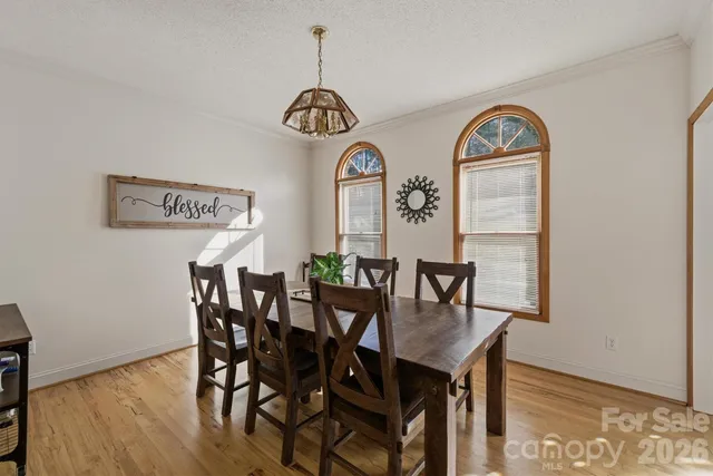 $1,500,000 | 46 Mariners Point Lane, Hickory, NC 28601