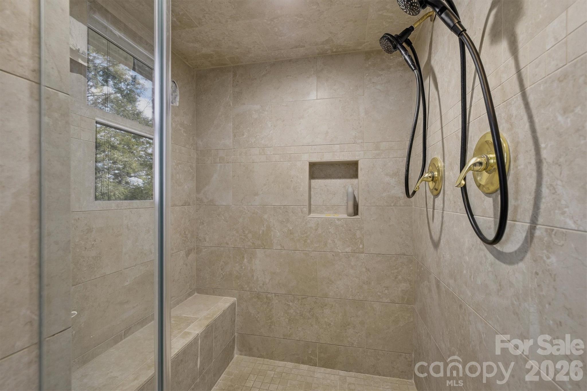 46 Mariners Point Lane Hickory, NC 28601 - Photo 30 of 43 a bathroom with a shower
