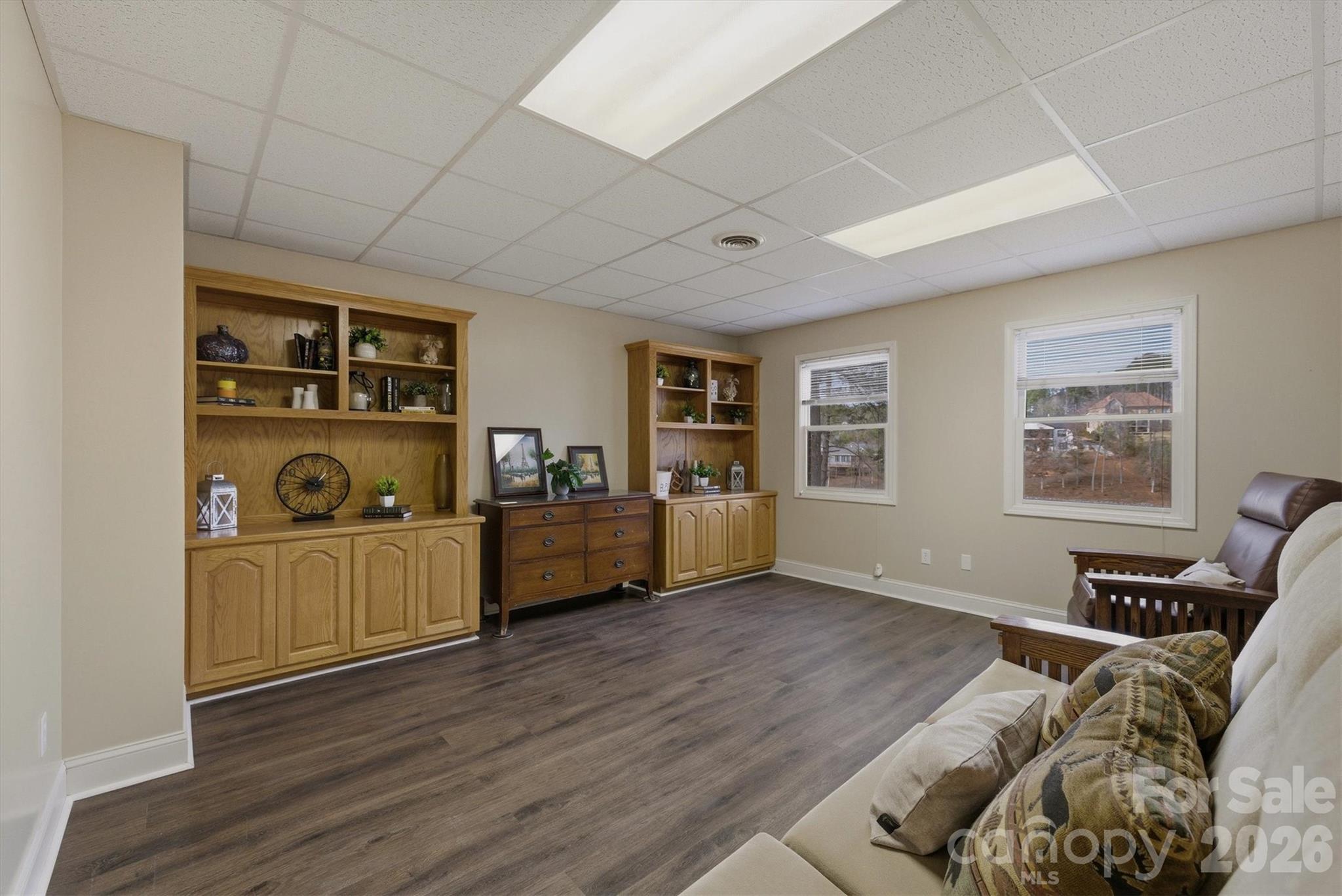 46 Mariners Point Lane Hickory, NC 28601 - Photo 39 of 43 a living room with furniture and a window