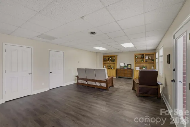 $1,500,000 | 46 Mariners Point Lane, Hickory, NC 28601