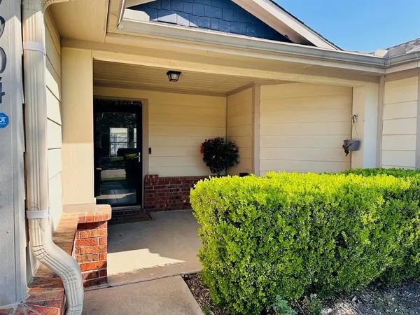 $2,200 | 9904 George Washington Drive, McKinney, TX 75072