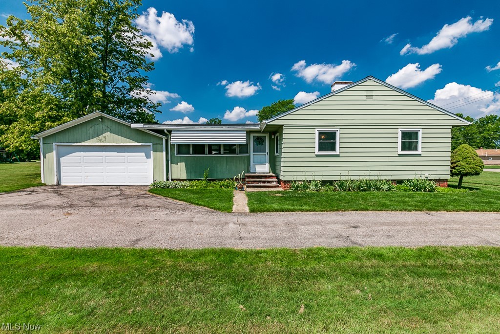 1418 Hillside Road Independence, OH 44131 - Photo 33 of 34 Side
