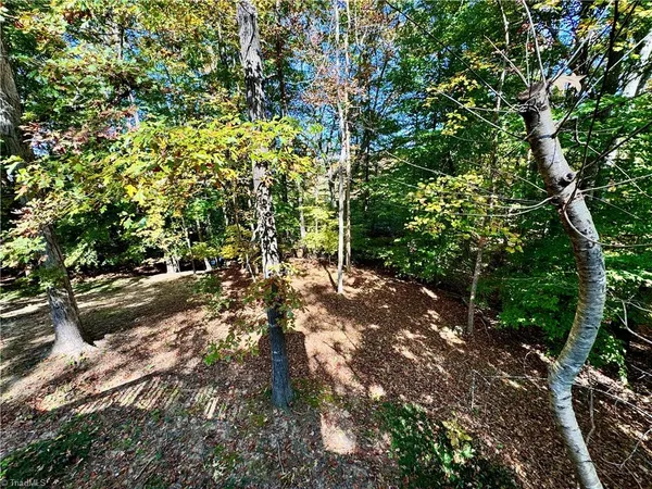 $319,900 | 4019 Sherry Court, Jamestown, NC 27282