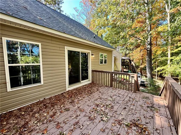 $319,900 | 4019 Sherry Court, Jamestown, NC 27282