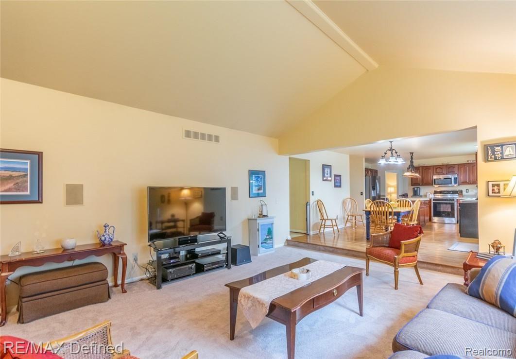 3850 Beechcrest Road Rochester, MI 48309 - Photo 29 of 59 3850 Beechrest Rd-30.jpg