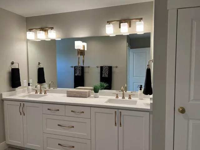 $1,365,000 | 2764 Scenic Point Drive Southwest, Rochester, MN 55902