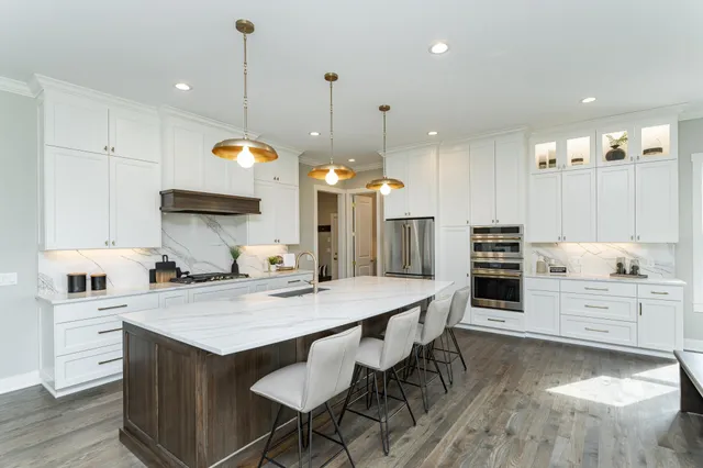 $1,365,000 | 2764 Scenic Point Drive Southwest, Rochester, MN 55902