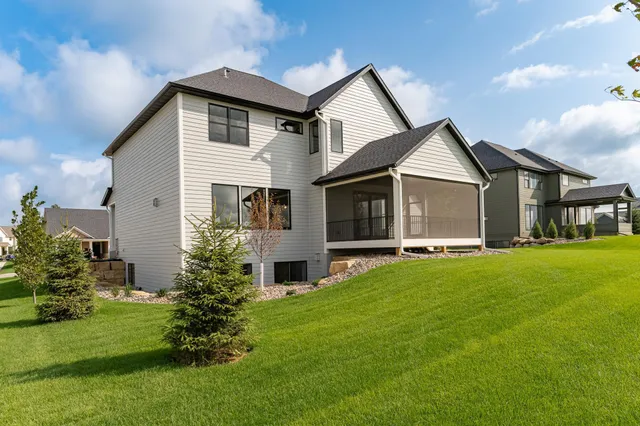 $1,365,000 | 2764 Scenic Point Drive Southwest, Rochester, MN 55902