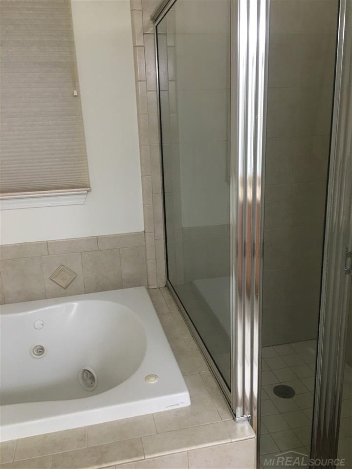 3191 Villanova Circle Rochester Hills, MI 48307 - Photo 14 of 18