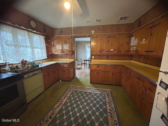 15 Quincy Street Colonie, NY 12205 - Photo 2 of 16 Quincy7