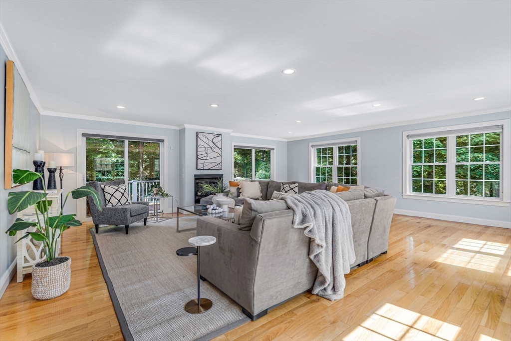 79 Robbins Street Acton, MA 01720 - Photo 9 of 27