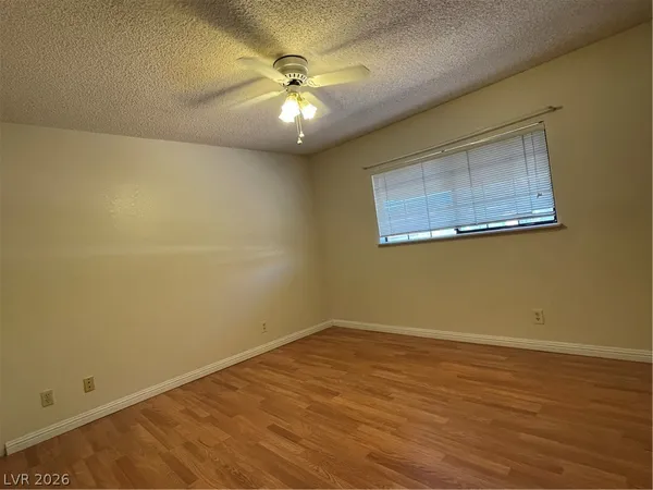 $1,290 | 4111 Sanderling Circle, Unit 354, Las Vegas, NV 89103