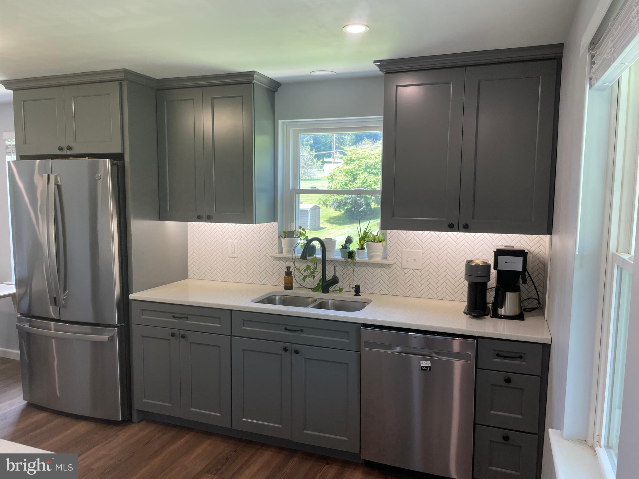 569 Sparton Road York, PA 17403 - Photo 11 of 37 Gallery Image 11