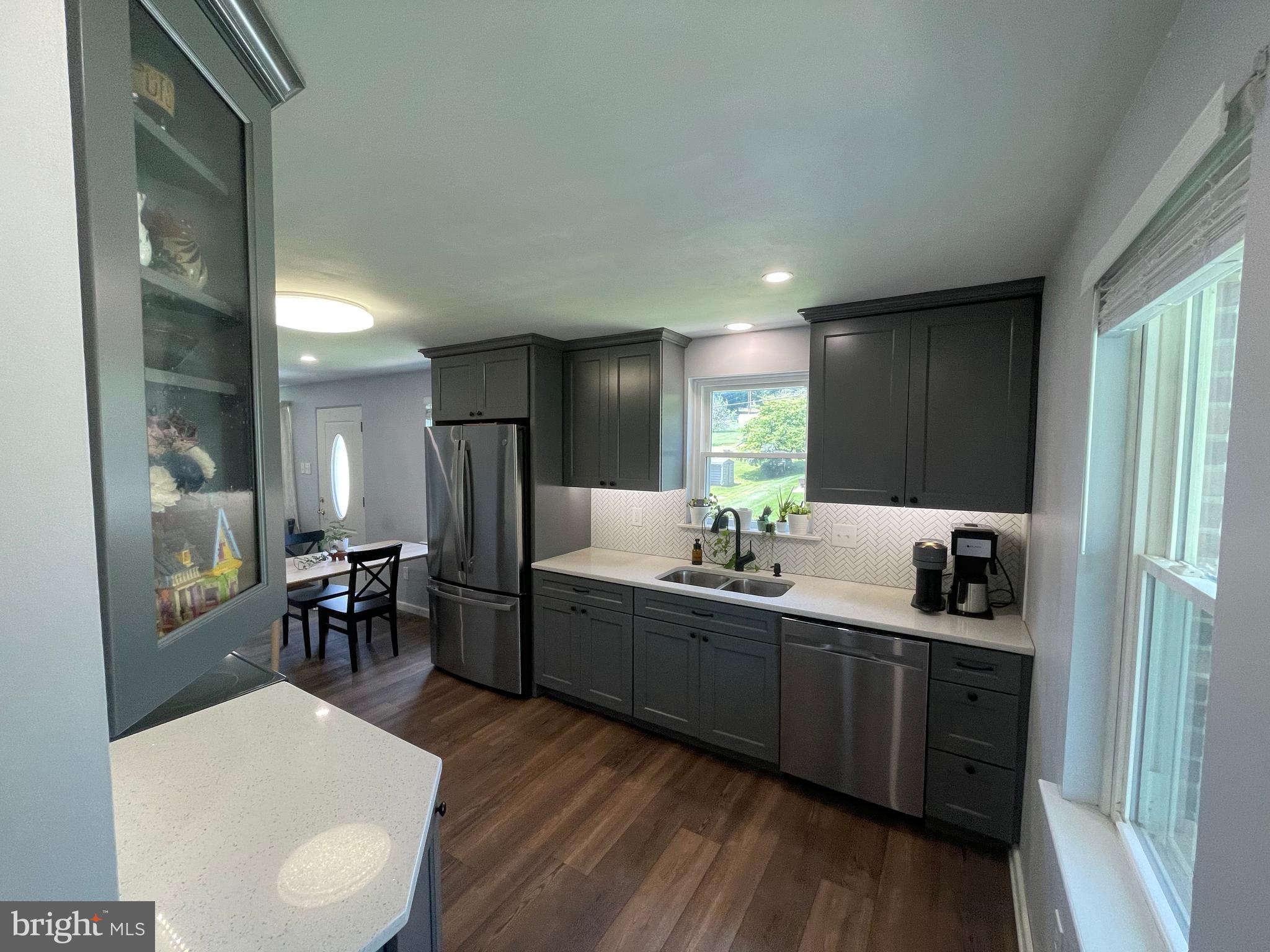569 Sparton Road York, PA 17403 - Photo 10 of 37 Gallery Image 10