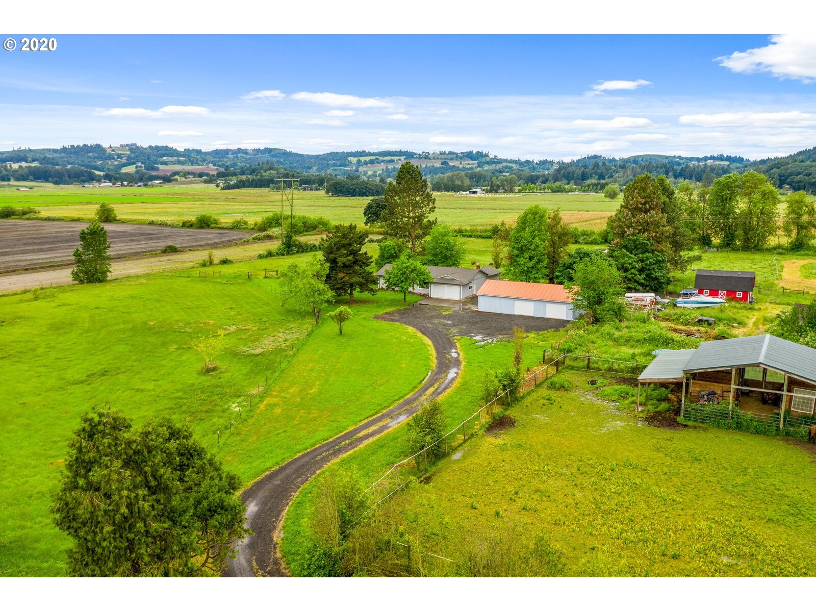 4982 Hennies Road Southeast Turner, OR 97392 - Photo 2 of 31 Gallery Image 2