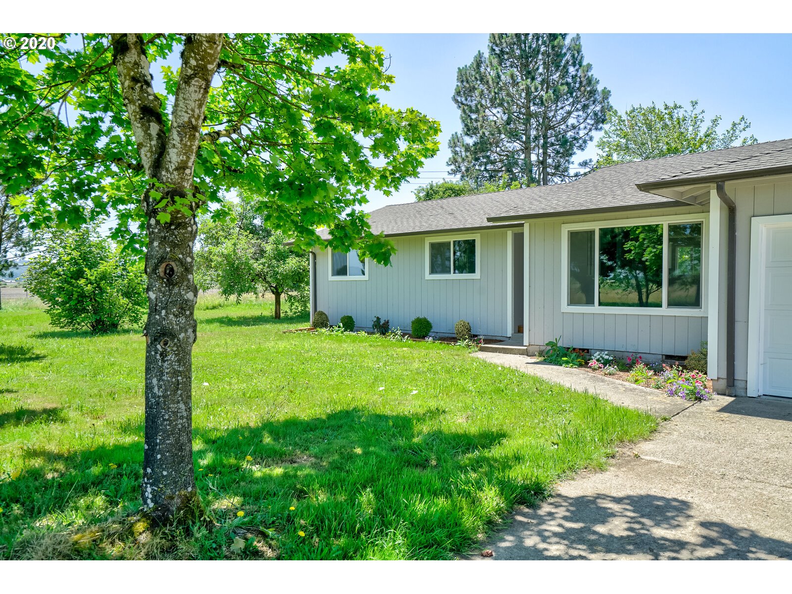 4982 Hennies Road Southeast Turner, OR 97392 - Photo 9 of 31 Gallery Image 9