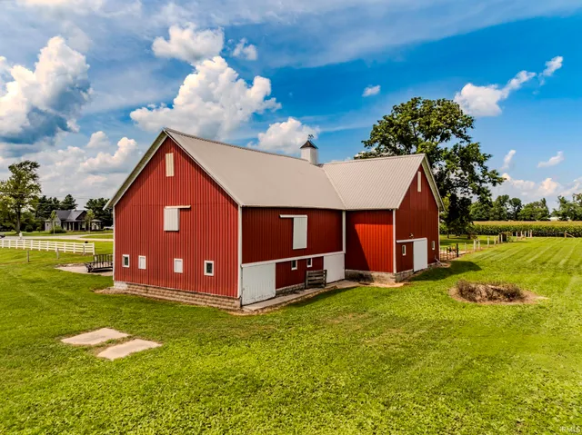$269,500 | 10475 Highway 13, North Manchester, IN 46962