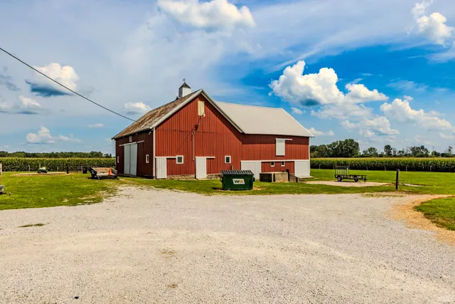 $269,500 | 10475 Highway 13, North Manchester, IN 46962