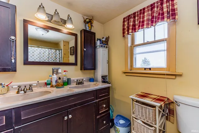 $269,500 | 10475 Highway 13, North Manchester, IN 46962