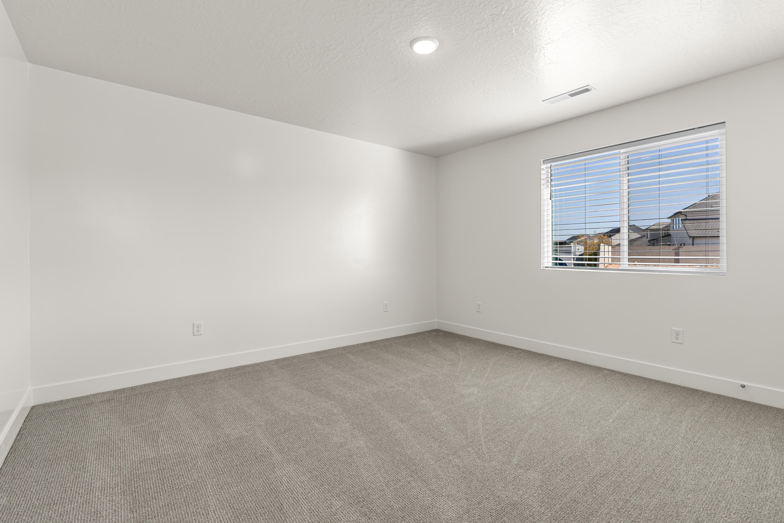 117 Desert Ter Street St. George, UT 84790 - Photo 17 of 22 DSC01269