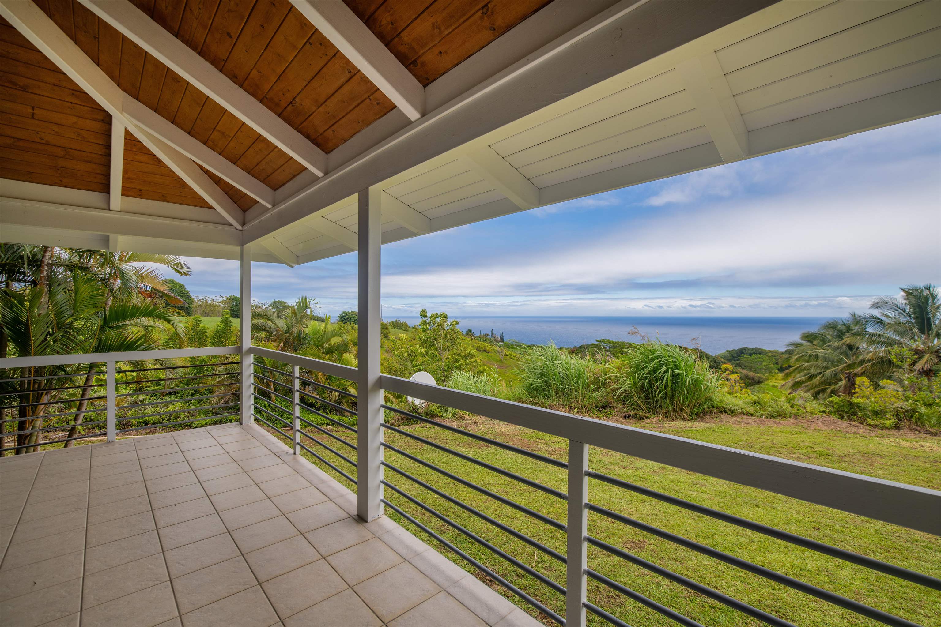 56 Hanauana Road Haiku, HI 96708 - Photo 11 of 28