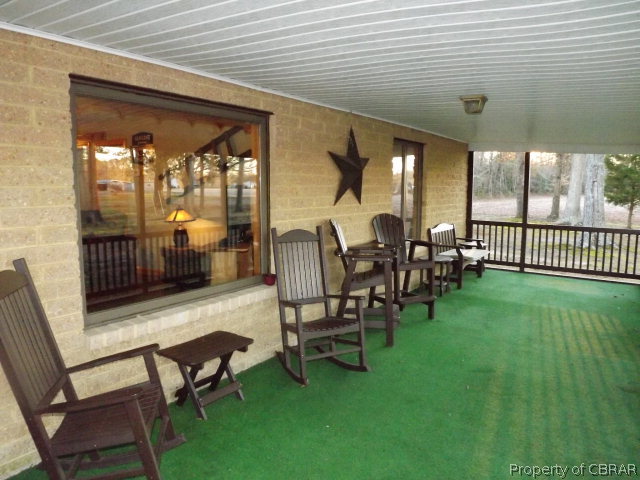 6733 Belroi Road Gloucester, VA 23061 - Photo 3 of 13