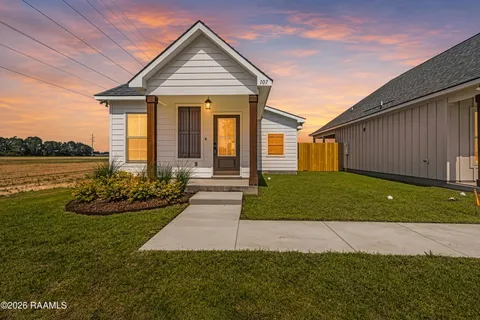 $209,900 | 107 Foxglove, Youngsville, LA 70592