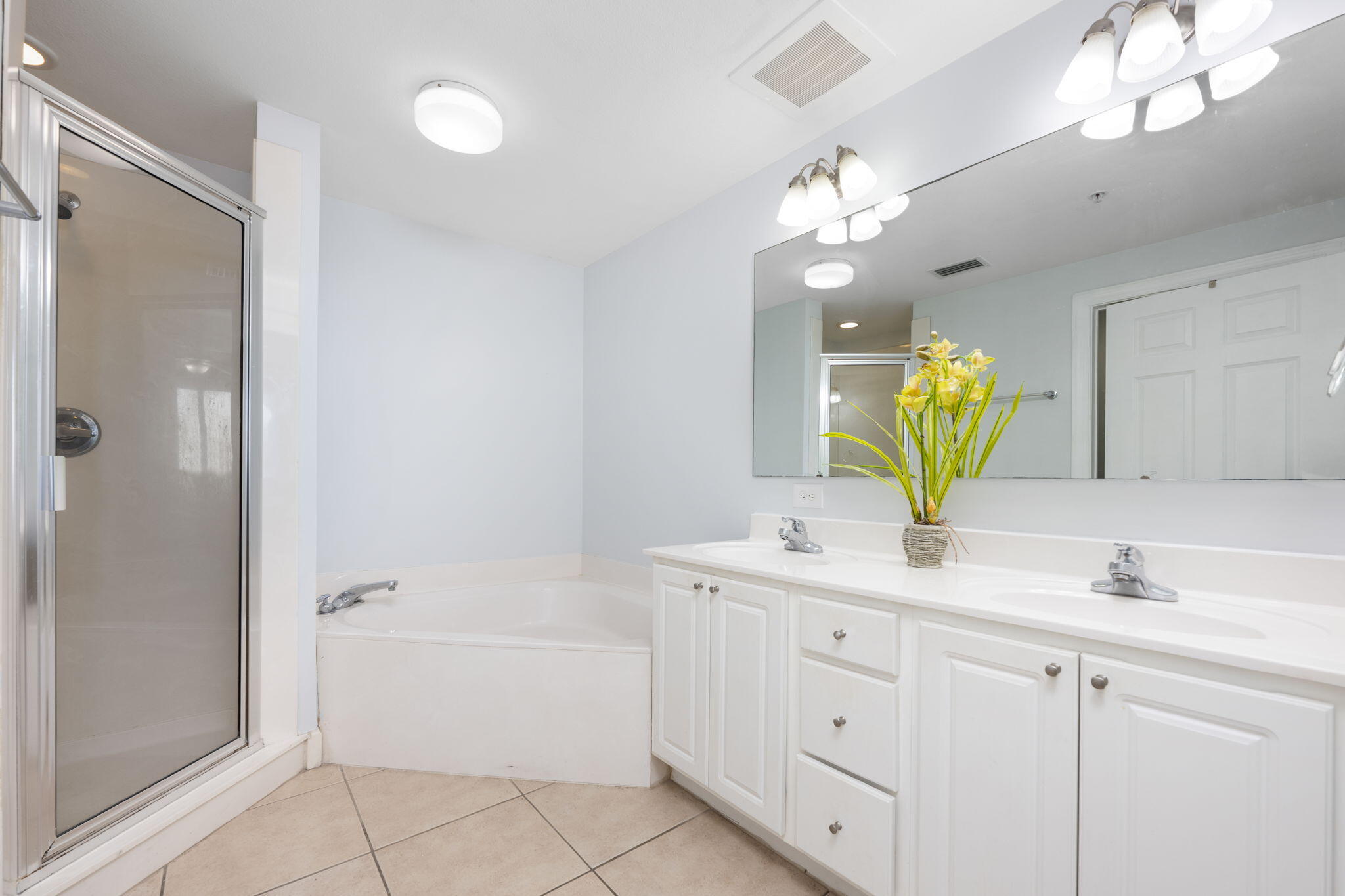 14825 Front Beach Road, Unit 2006 Panama City Beach, FL 32413 - Photo 26 of 63 14825 Front Beach Rd-Unit 2006-PCB-32