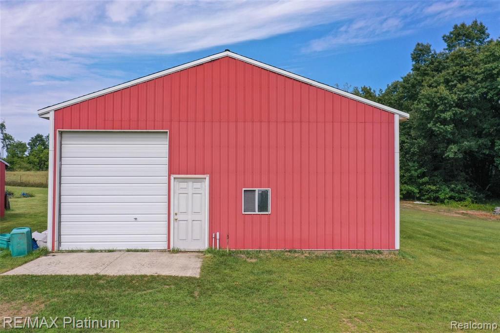 7498 Silver Lake Road Linden, MI 48451 - Photo 47 of 59