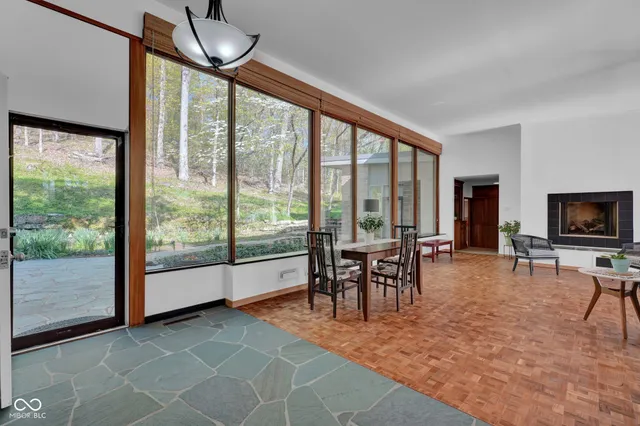 $695,000 | 9806 Raintree Drive North, Columbus, IN 47201