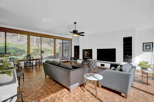 $695,000 | 9806 Raintree Drive North, Columbus, IN 47201