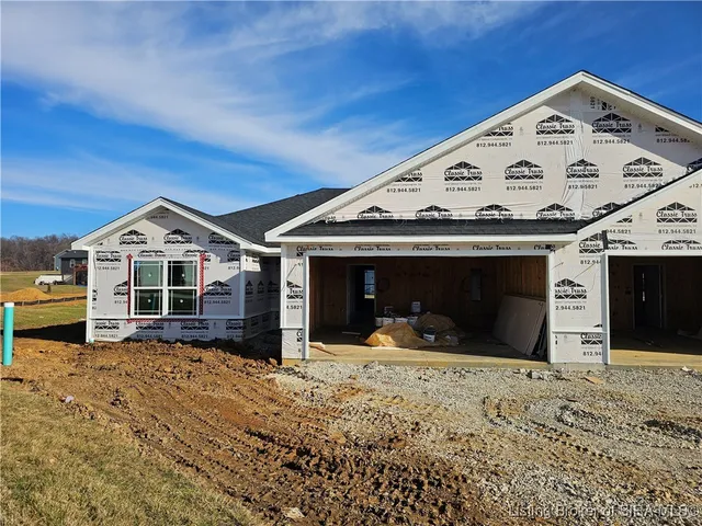 $234,500 | 8154 Timber Lane Northeast, Unit 405, New Salisbury, IN 47161