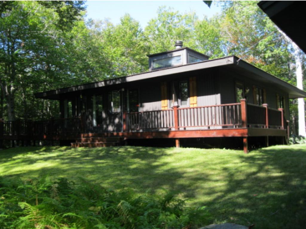 95 Heather La (des) Rutland, VT 05701 - Photo 2 of 24 Gallery Image 2