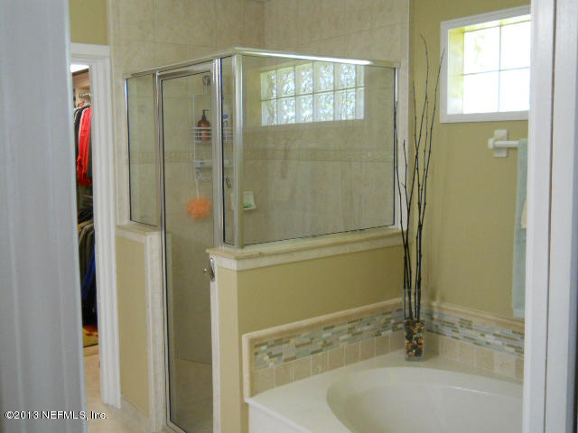 5313 Manning Cemetery Road Jacksonville, FL 32234 - Photo 17 of 51 Master Garden Tub-Shower