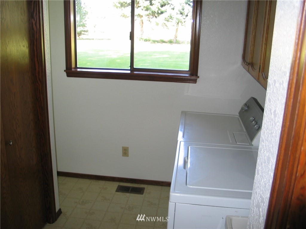 2352 Valley Road Northeast Moses Lake, WA 98837 - Photo 23 of 23 Gallery Image 23